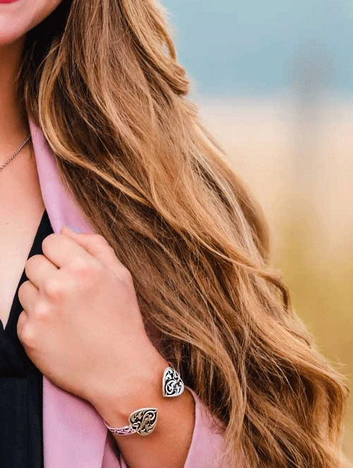 Montana Silversmiths BC4880 Womens Ace Of Hearts Cuff Bracelet Silver - Image 3