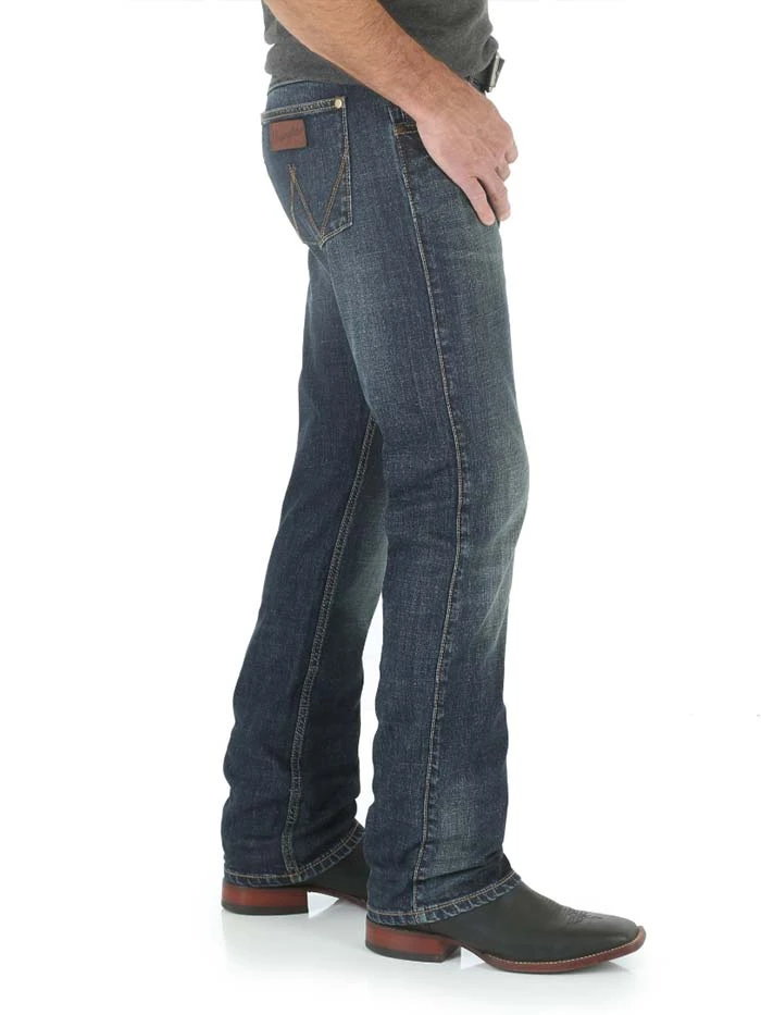 Wrangler WLT88BZ Mens Retro Slim Fit Straight Leg Jean - Image 3